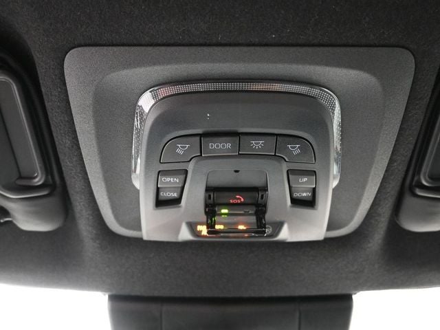 2025 Toyota Corolla Cross Hybrid XSE