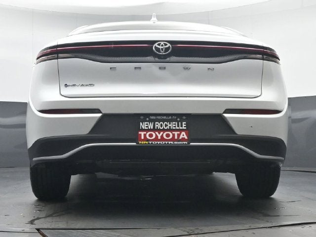 2024 Toyota Crown XLE