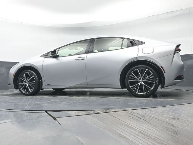 2025 Toyota Prius XLE