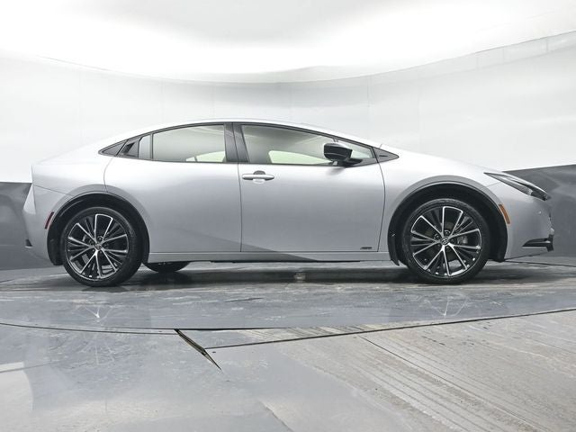 2025 Toyota Prius XLE