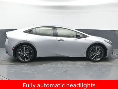 2025 Toyota Prius XLE