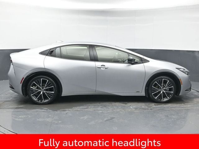 2025 Toyota Prius XLE