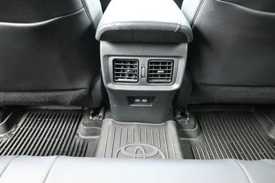 2024 Toyota Venza XLE