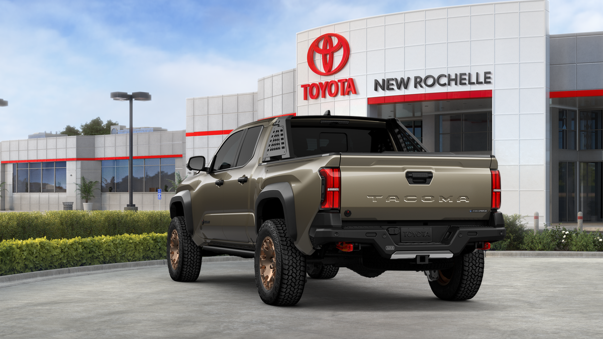 2026 Toyota Tacoma i-FORCE MAX Tacoma Trailhunter