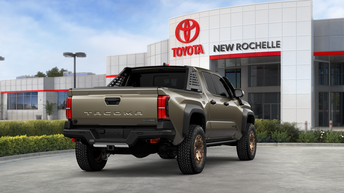 2026 Toyota Tacoma i-FORCE MAX Tacoma Trailhunter