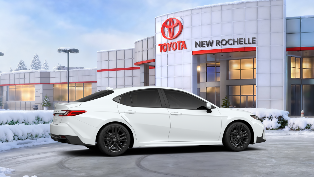 2026 Toyota Camry SE AWD