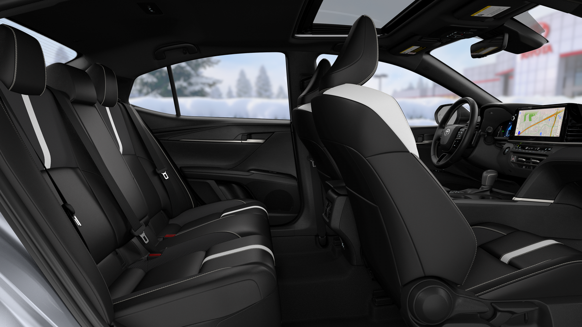 2026 Toyota Camry SE AWD