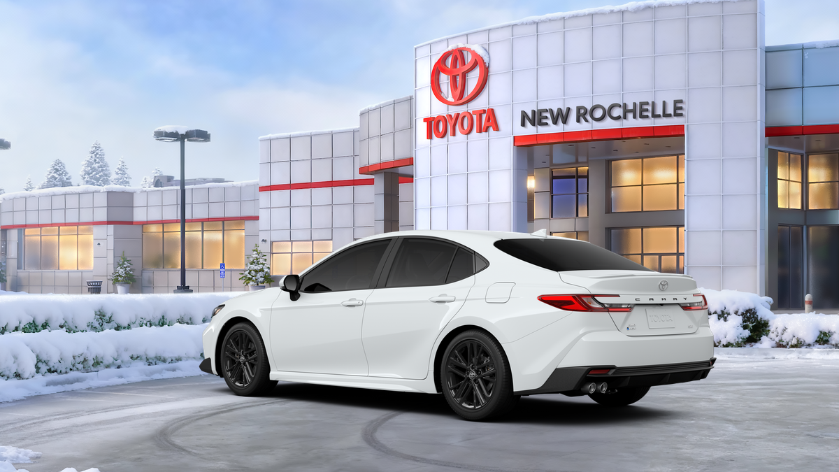 2026 Toyota Camry SE AWD