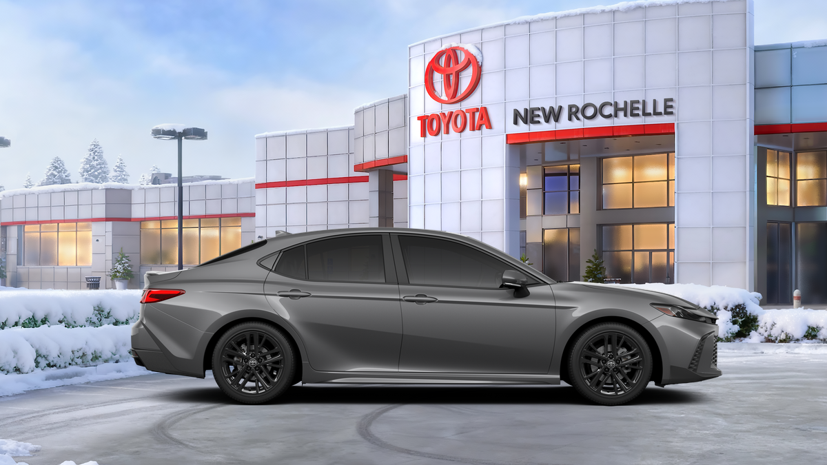 2026 Toyota Camry SE AWD