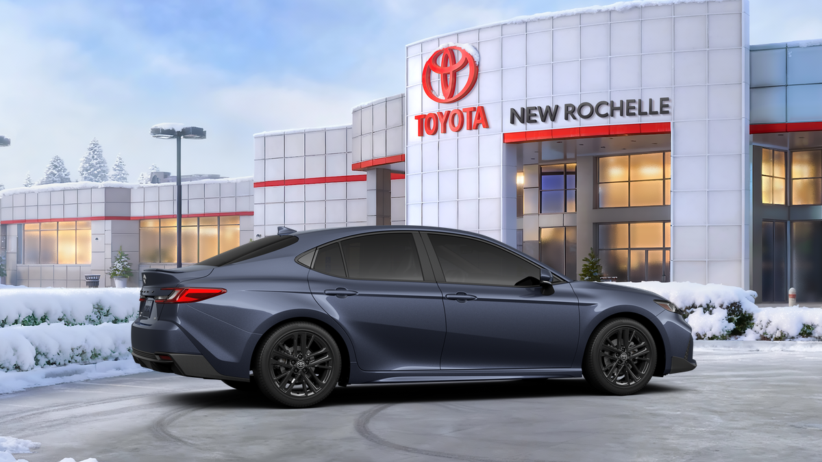 2026 Toyota Camry SE AWD