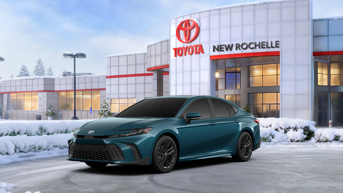 2026 Toyota Camry SE AWD