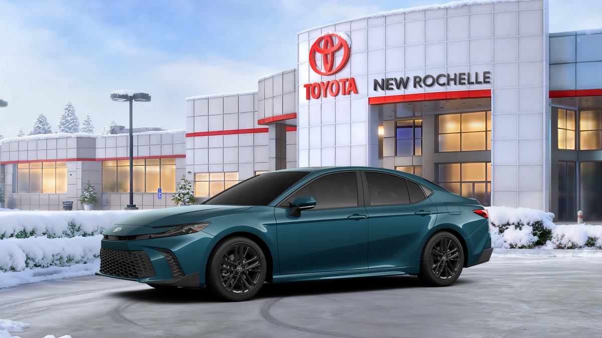 2026 Toyota Camry SE AWD