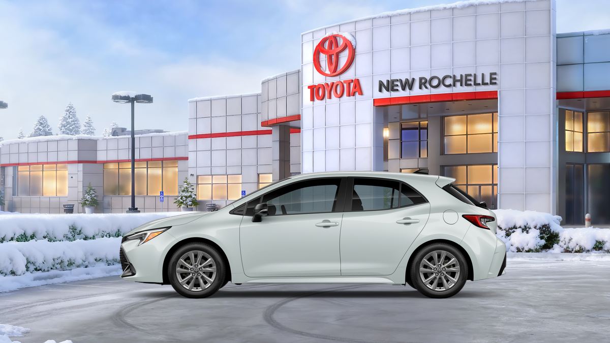 2026 Toyota Corolla Hatchback SE