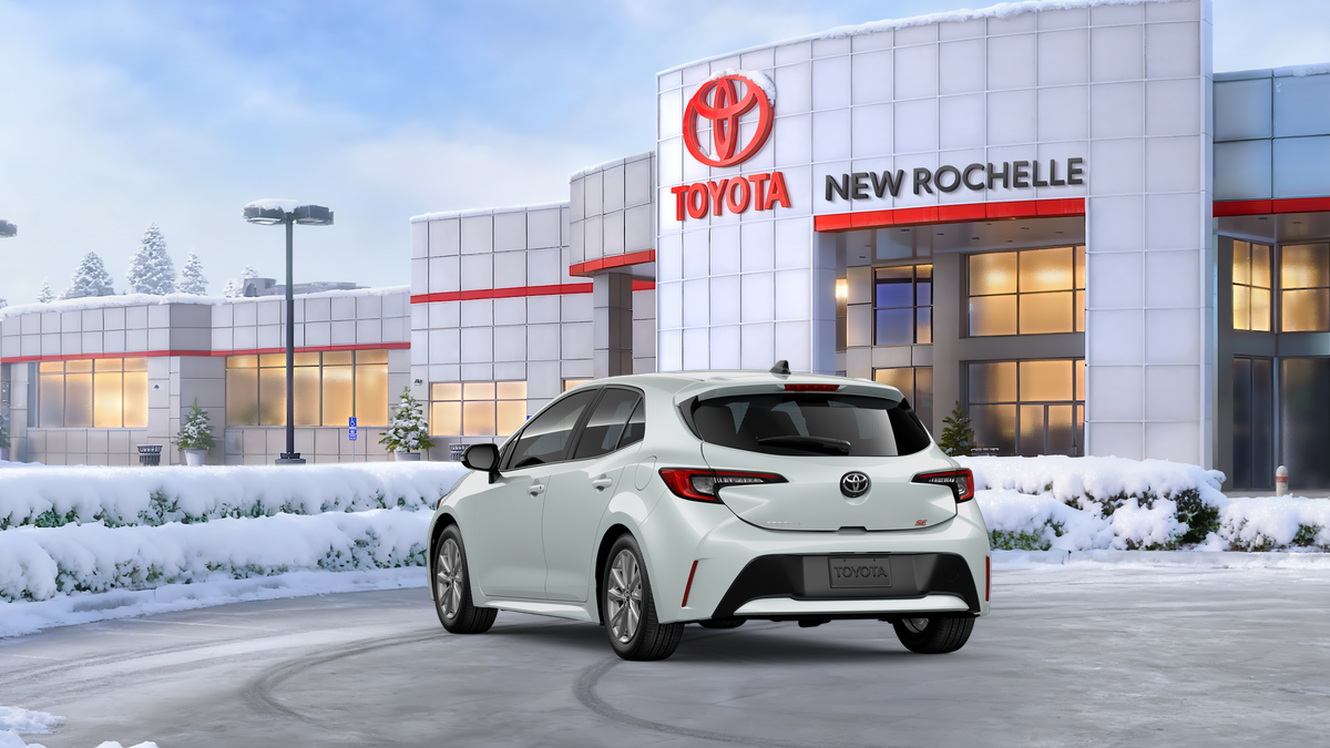 2026 Toyota Corolla Hatchback SE